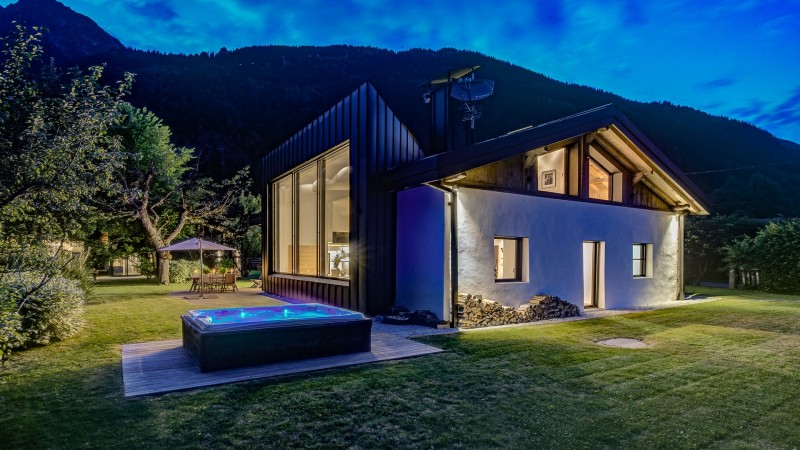 Chalet Black Diamond