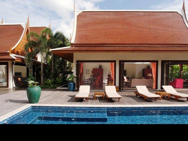 Villa Baan Rattana Thep 