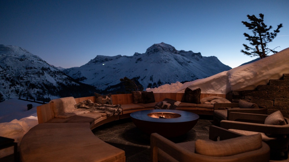 The Barn, Oberlech - Outdoor firepit