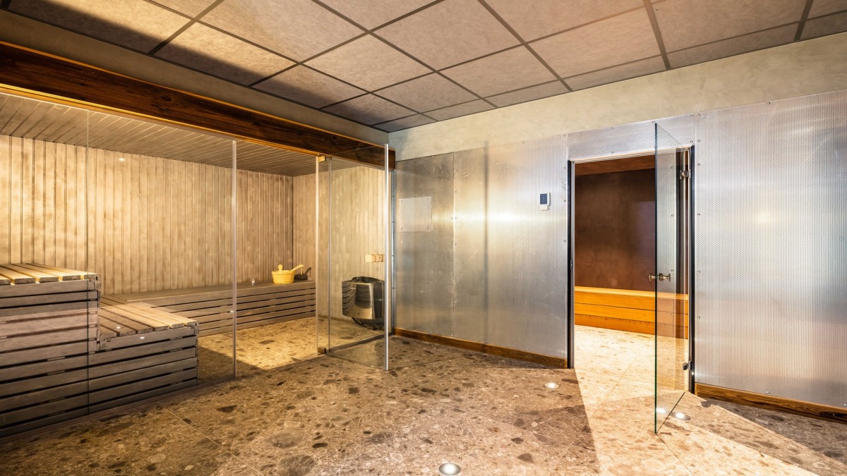 Chalet Tango Chalet Tango