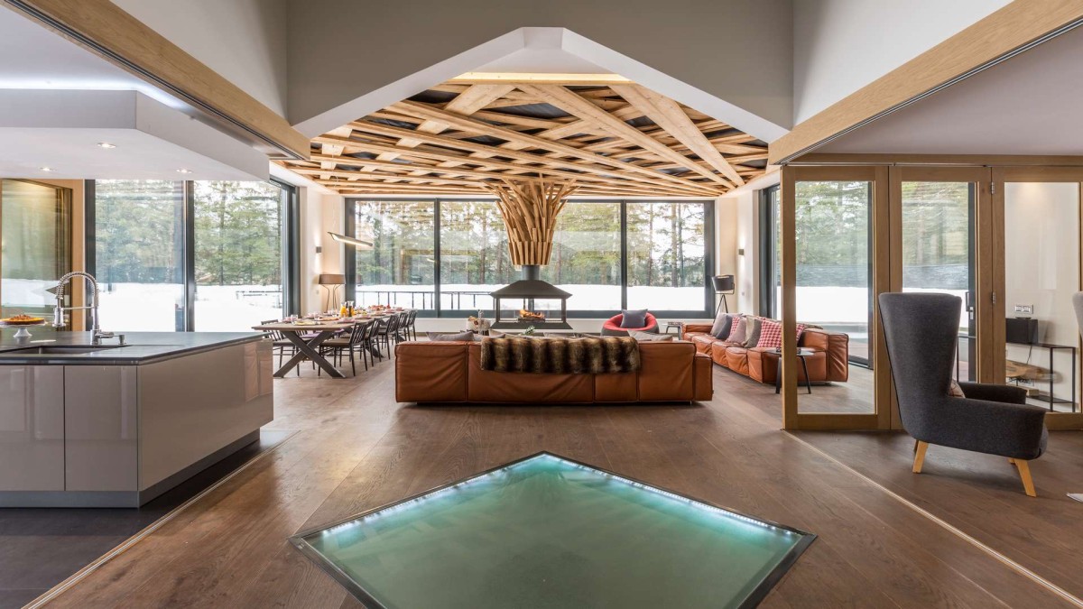 Due to floor to ceiling picture windows chalet Dalmore invites all day sun Due to floor to ceiling picture windows chalet Dalmore invites all day sun