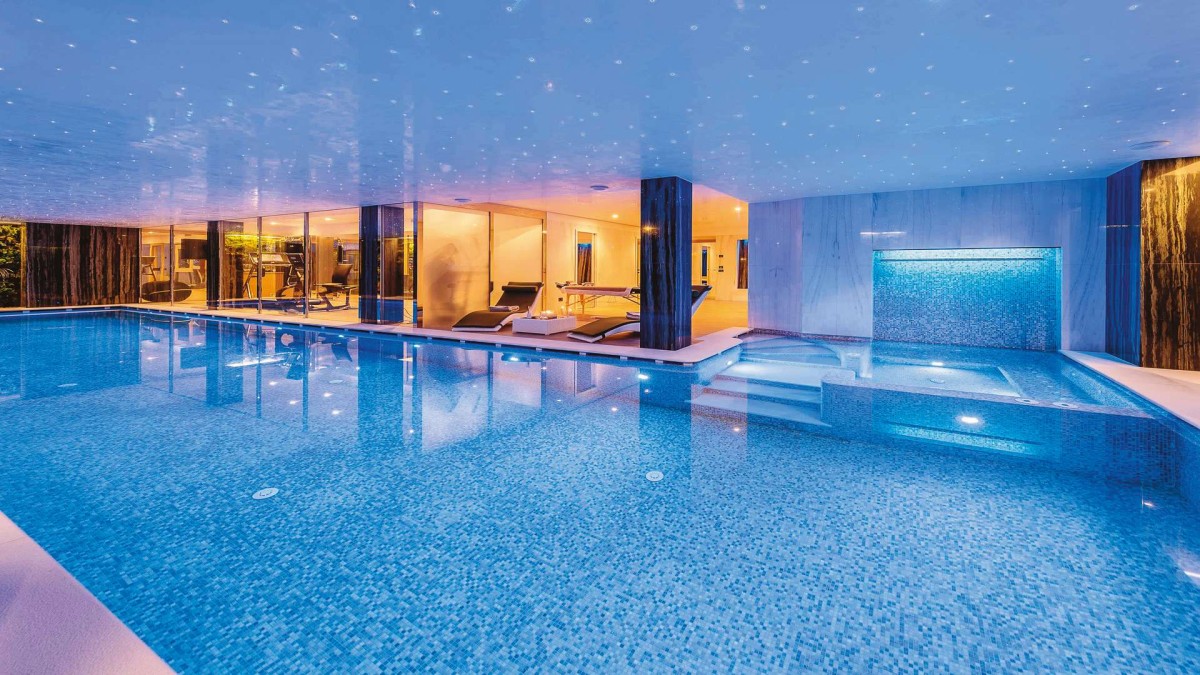 The luxurious Chalet Dolce Vita – the beautiful 20-meters indoor pool The luxurious Chalet Dolce Vita – the beautiful 20-meters indoor pool