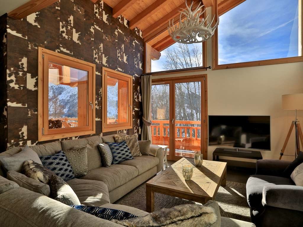 Chalet Aralia, St Martin de Belleville – the living room Chalet Aralia, St Martin de Belleville – the living room