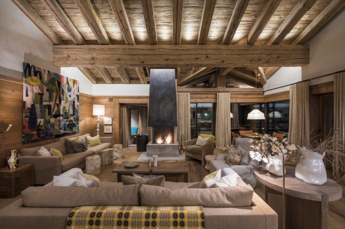 Chalet Denali, Zermatt- living area with fireplace