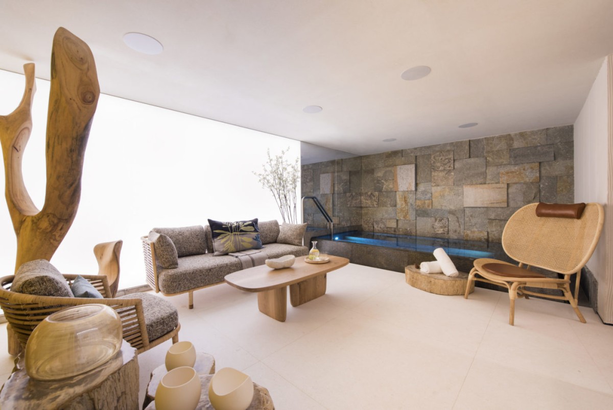 Chalet Denali, Zermatt – relaxation area with indoor hot tub