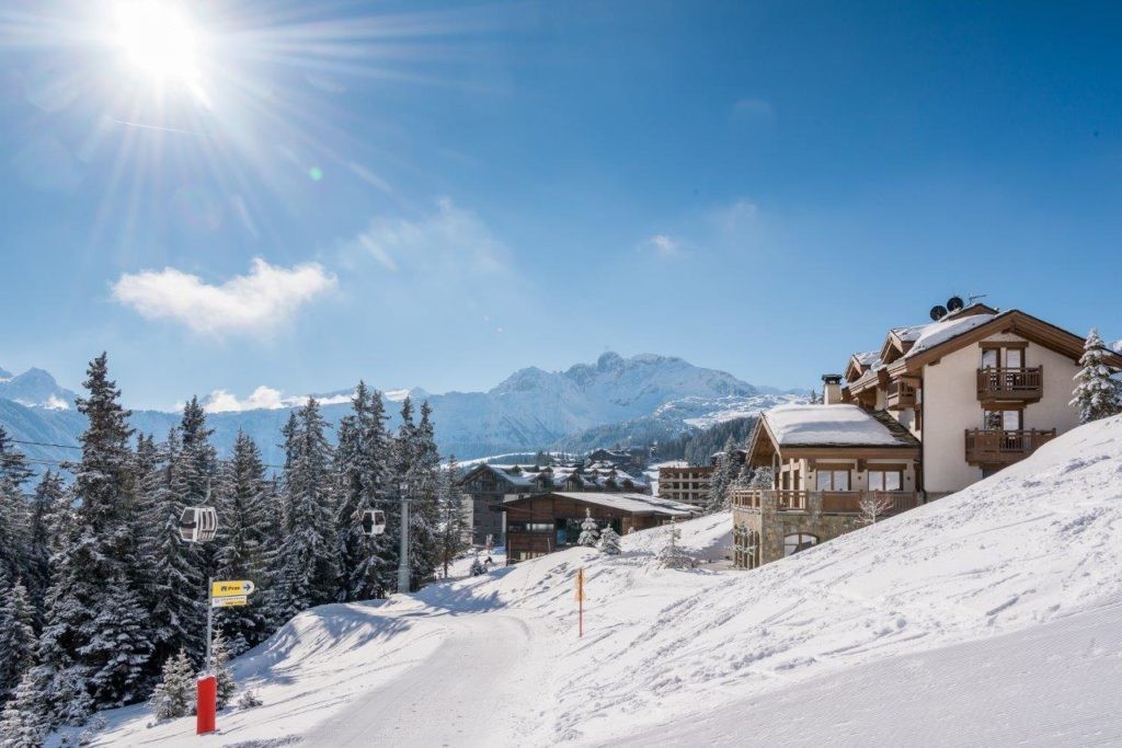 Shemshak Lodge, ski in ski out Shemshak Lodge, ski in ski out
