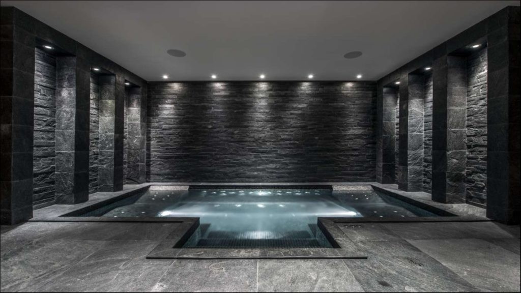 Indoor sunken Jacuzzi