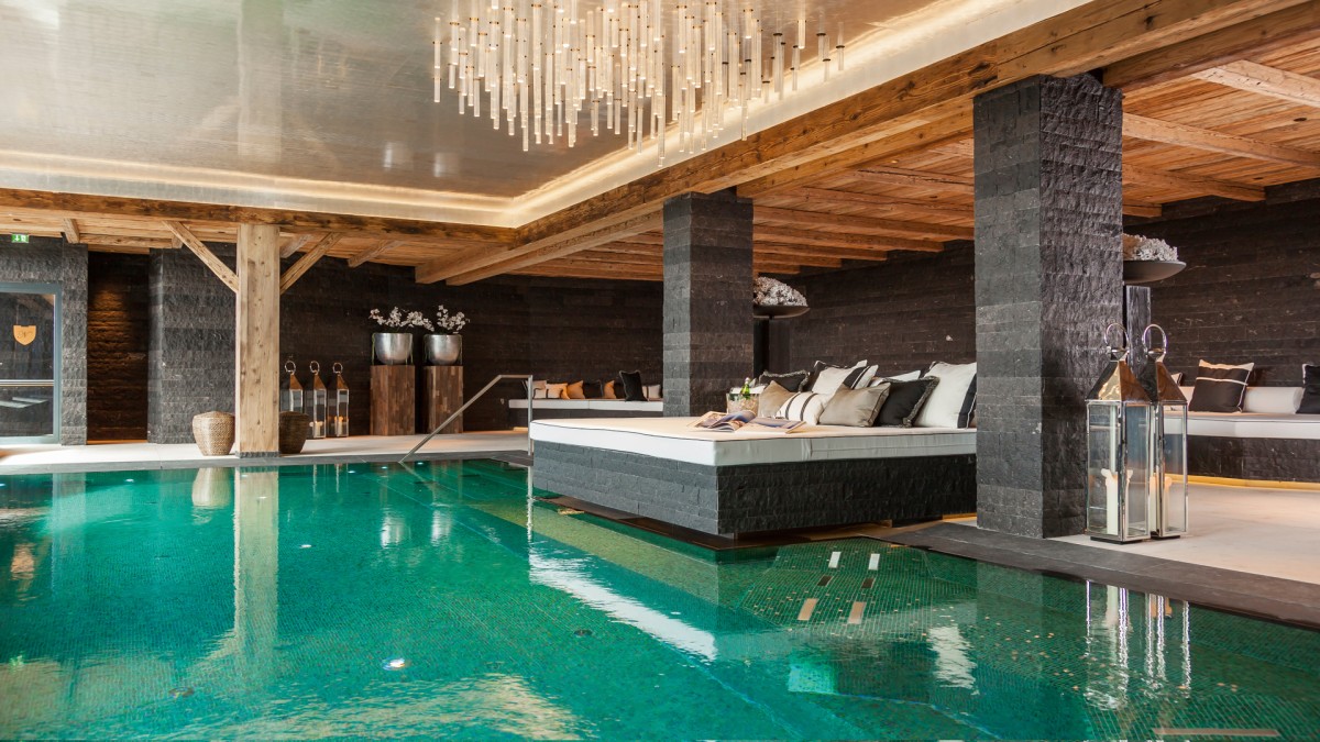 Chalet N – Indoor swimming pool