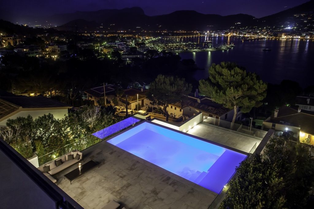 Luxury villa MSW08, Puerto Andratx: pool with a view at night