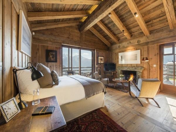 Chalet Orsini in Verbier – the marvellous master suite with private balcony