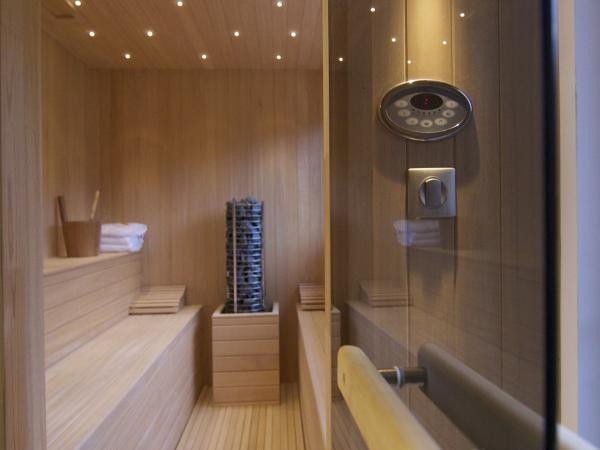 Enjoy the modern luxuries of a sauna after a day on the world famous off-piste skirun of the Vallée BlancheSkiing close to royalty? No problem: luxury Chalet Toundra in Verbier is NOW AVAILABLE through Finest Holidays