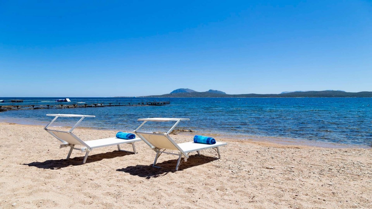 Villa Atina has access to the beach with the Marina Piccola beach club.