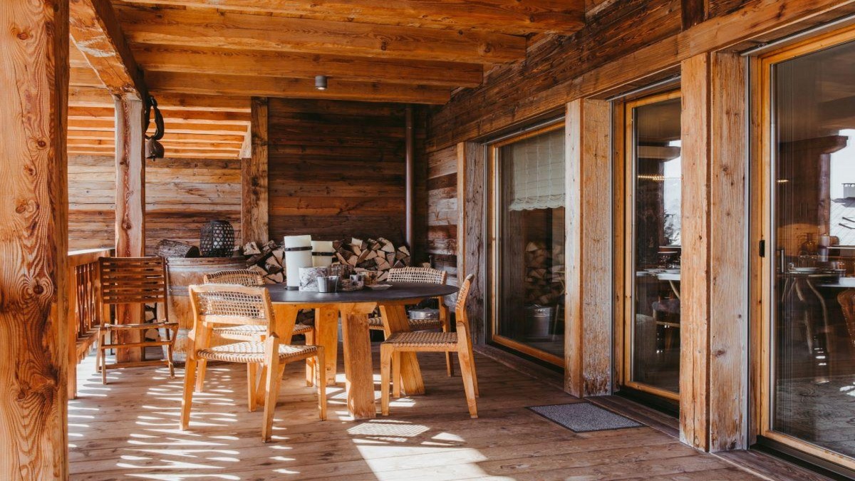 Valentine 211 Valentine 211