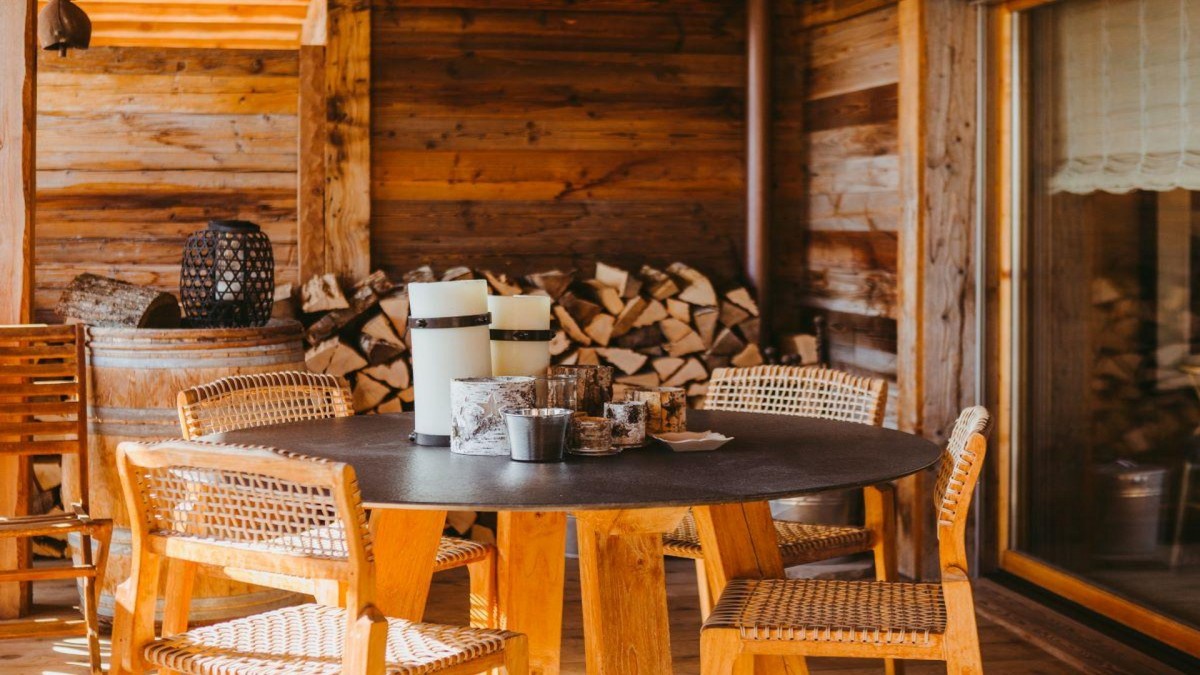 Valentine 211 Valentine 211